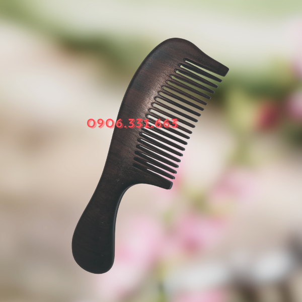 Lược gỗ đàn hương hoa đào Lược gỗ đàn hương hoa đào