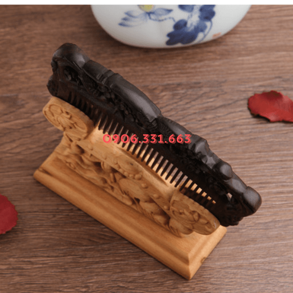 Lược gỗ đàn hương chạm 3D Lược gỗ đàn hương chạm 3D