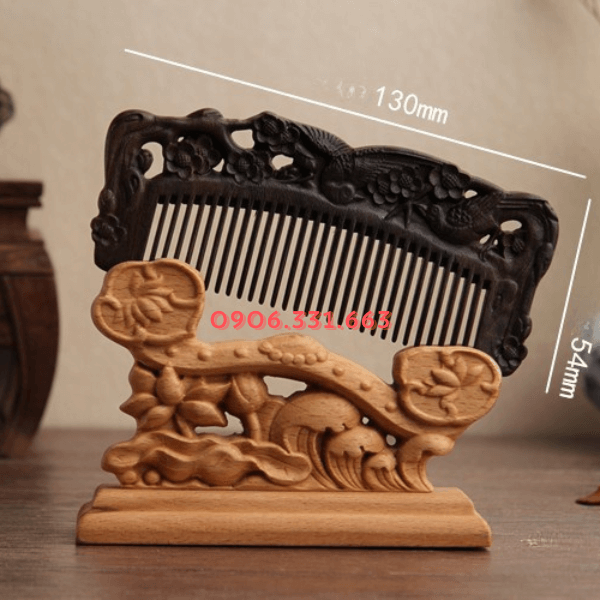 Lược gỗ đàn hương chạm 3D Lược gỗ đàn hương chạm 3D