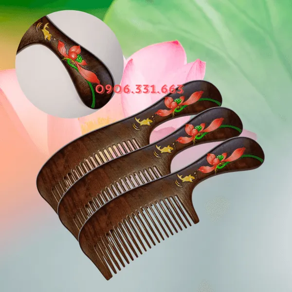 Lược gỗ đàn hương cá hoa sen: Bí mật phong thủy mang bình an và may mắn