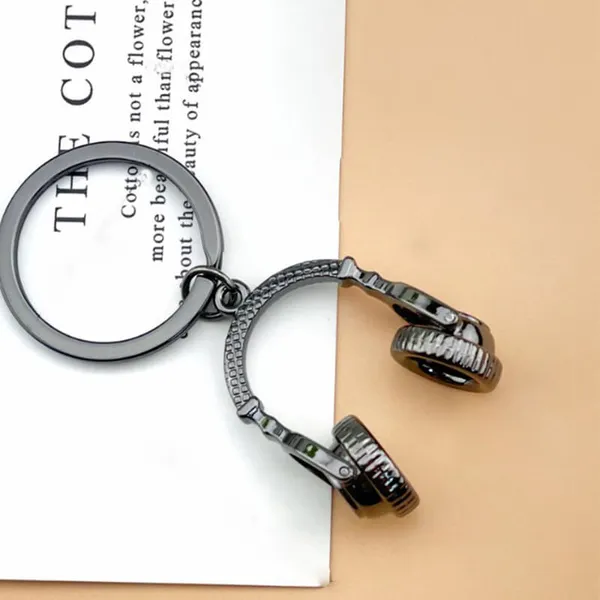 Móc khóa tay nghe màu đen