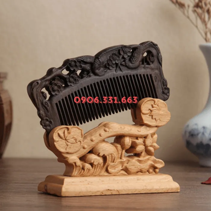Lược gỗ đàn hương chạm 3D – Bí quyết chăm sóc tóc tự nhiên và sang trọng