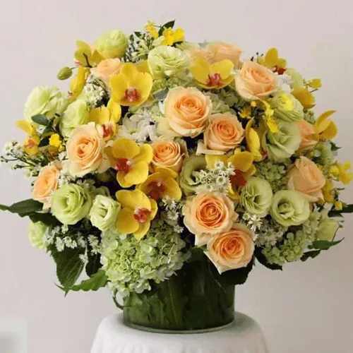 Bình Hoa Tặng Chúc Mừng 08