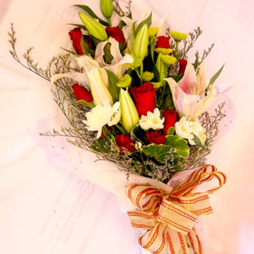 Bó Hoa Tặng Chúc Mừng 13