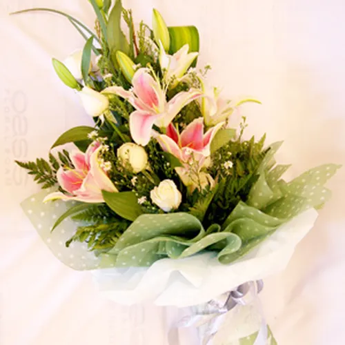 Bó Hoa Tặng Đại Biểu 02