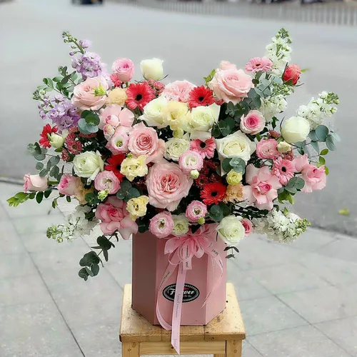 Giỏ Hoa Tặng Chúc Mừng 51