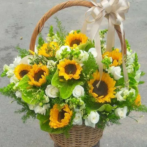 Giỏ Tặng Hoa Chúc Mừng 10