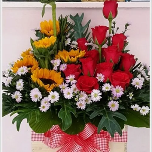 Hộp Hoa Tươi Chúc Mừng 10