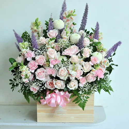 Hộp Hoa Tươi Chúc Mừng 37