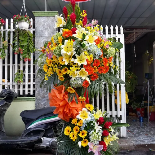 Kệ Hoa Tươi Chúc Mừng 05