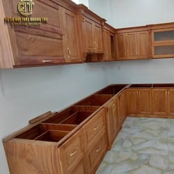 Tủ bếp gỗ gõ đỏ cao cấp: Báo giá tại xưởng Bình Dương