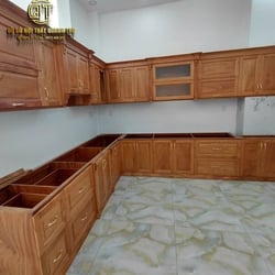 Tủ bếp gỗ gõ đỏ cao cấp: Báo giá tại xưởng Bình Dương