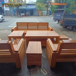 Mua bàn ghế gỗ gõ đỏ tại Bình Dương: Đẹp chuẩn vân