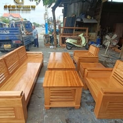 Mua bàn ghế gỗ gõ đỏ tại Bình Dương: Đẹp chuẩn vân