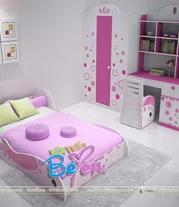 Phòng Ngủ Bé Gái Cá Voi Màu Hồng