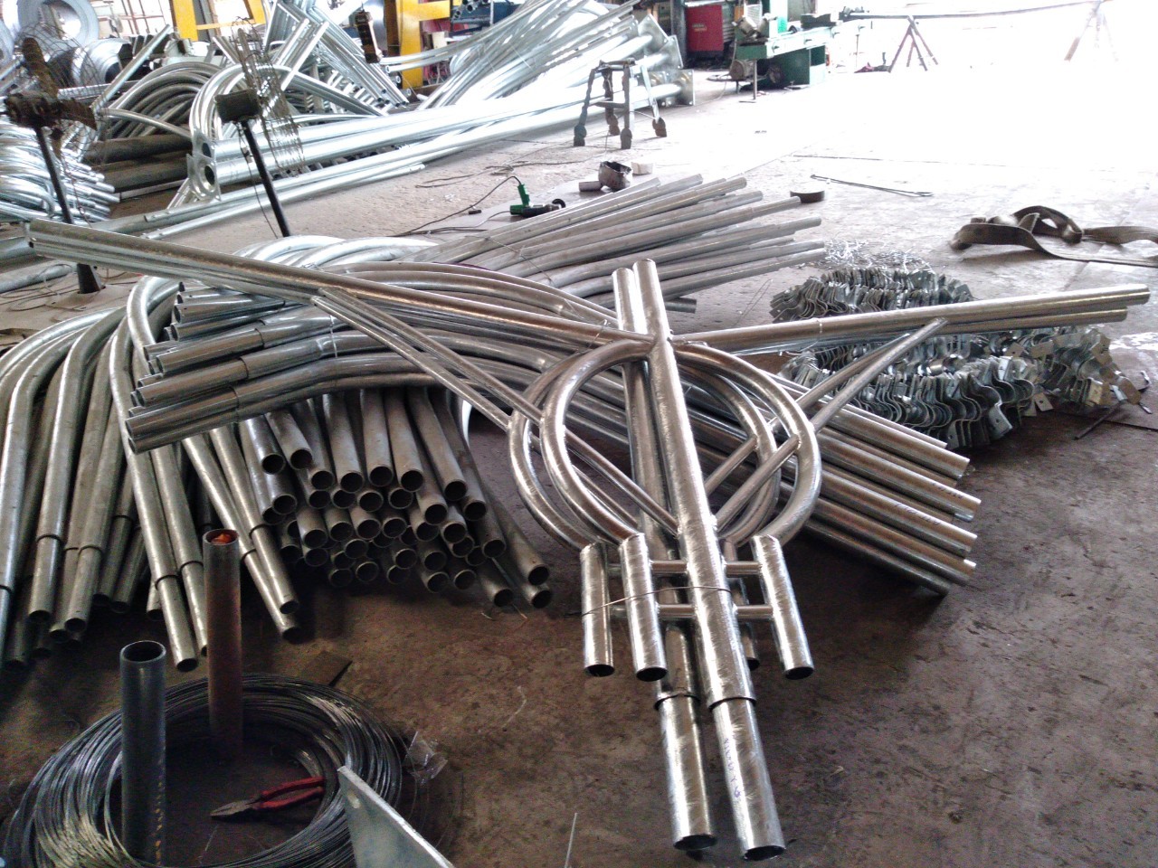 cần đèn trang trí cần đèn trang trí