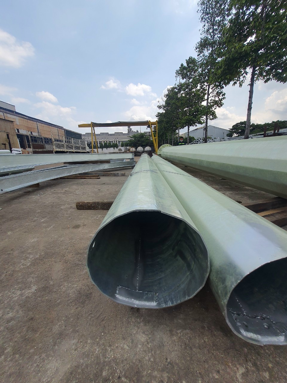 trụ đa giác giàn đèn nâng hạ trụ đa giác giàn đèn nâng hạ