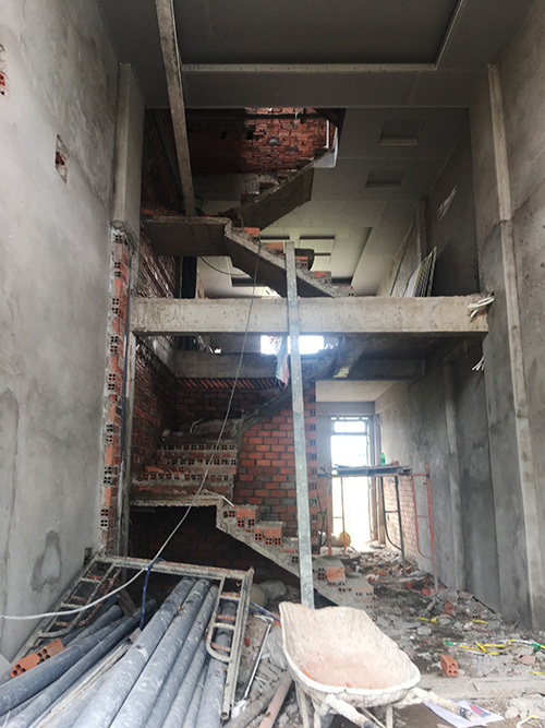 Trát xong trần nhà phố song lập Quận 12, Tp.HCM