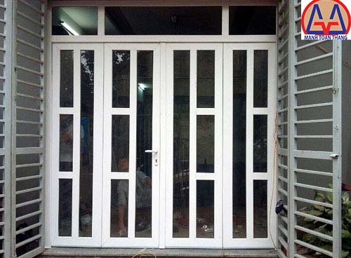 Cửa sắt 4 cánh bình dương