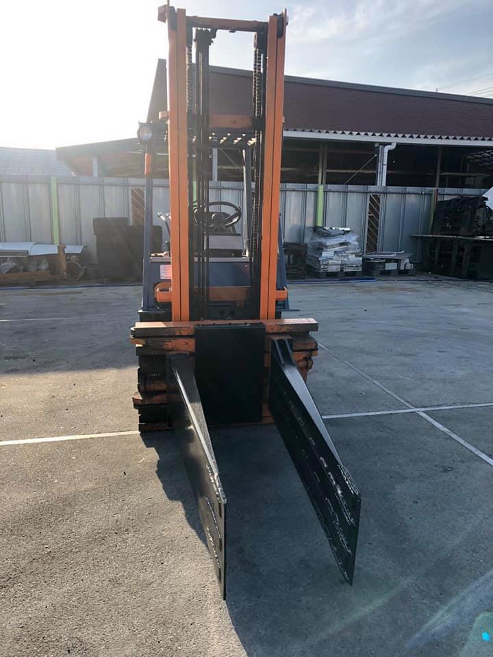 cho-thue-xe-nang-cang-kep-tai-lai-thieu-binh-duong