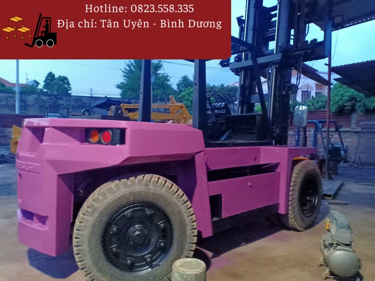rut-container-hang-bang-xe-nang-tai-binh-chuan-binh-duong