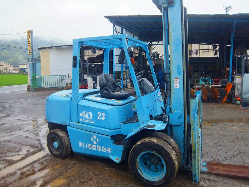 cho-thue-xe-nang-o-thu-dau-mot-binh-duong