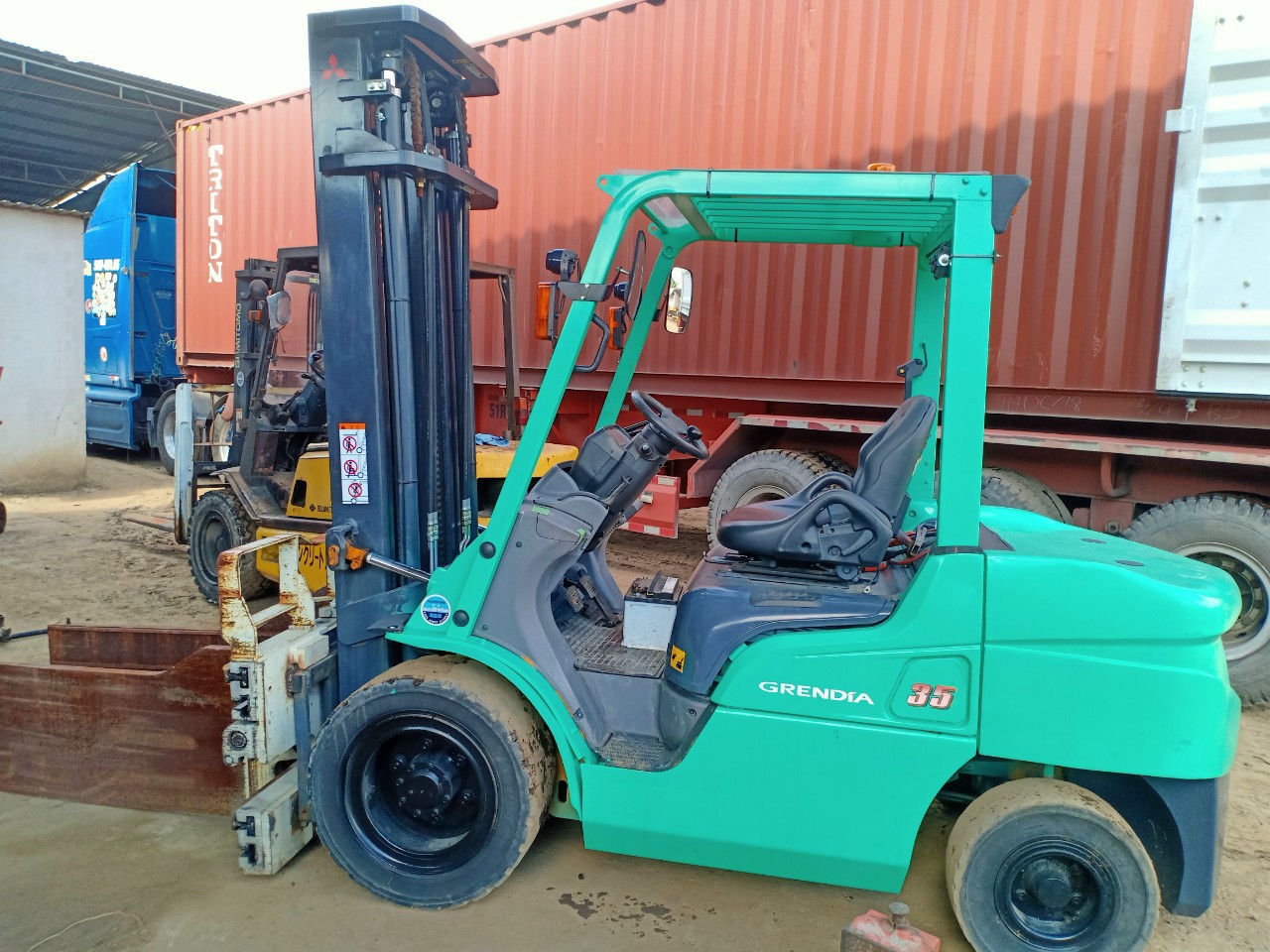 cho-thue-xe-nang-cang-kep-tai-tan-phuoc-khanh-binh-duong