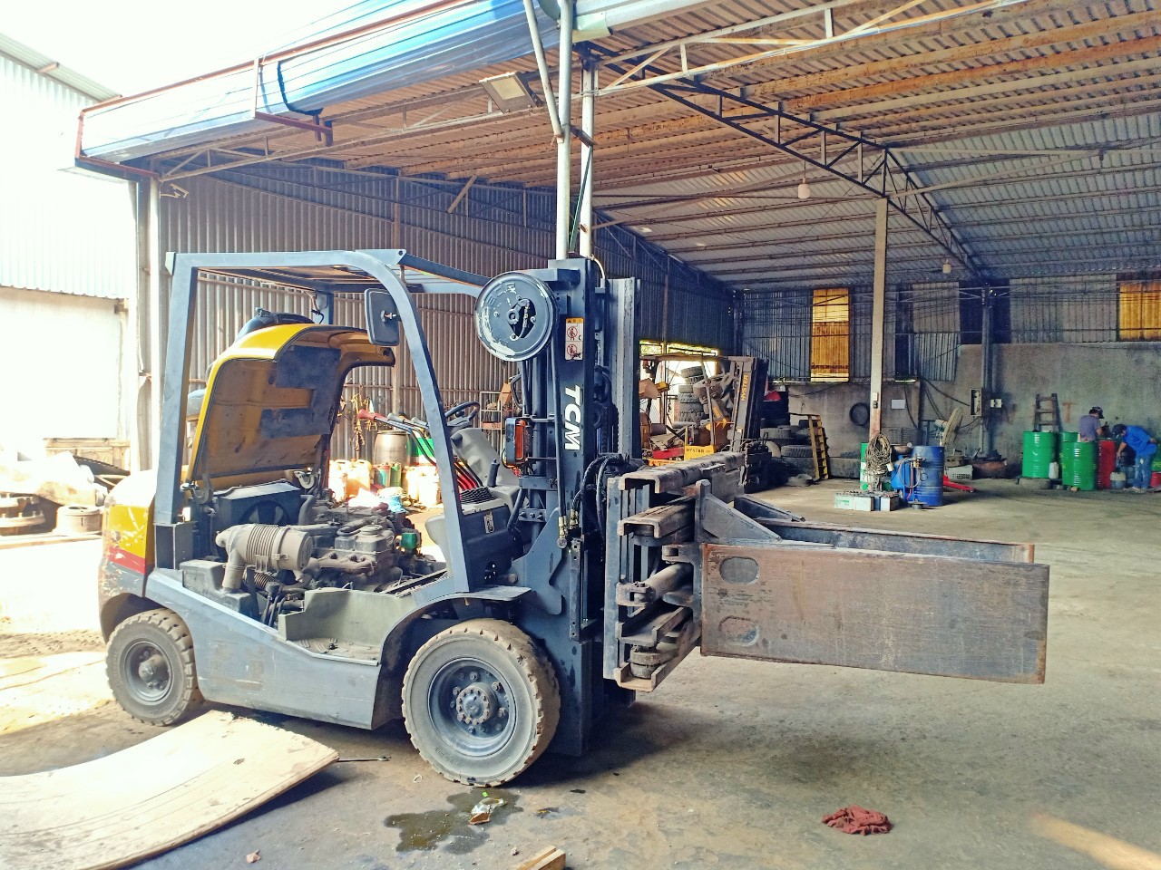 cho-thue-xe-nang-cang-kep-tai-kcn-song-than-binh-duong