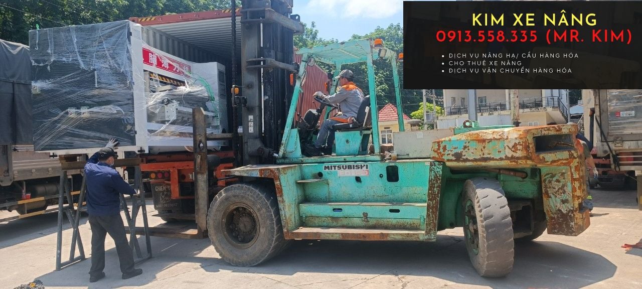 Xe nâng nâng hạ hàng hóa