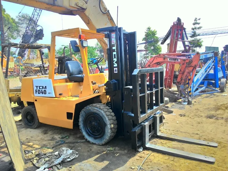 Bán xe nâng cũ TCM 4 tấn