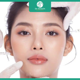 Vì sao tiêm botox bị cứng mặt?