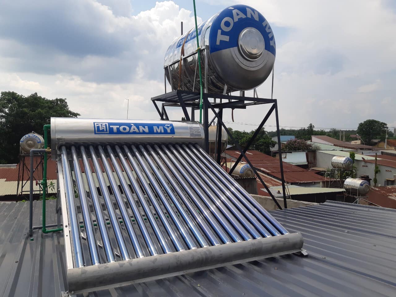 máy nước nóng năng lượng mặt trời toàn mỹ máy nước nóng năng lượng mặt trời toàn mỹ