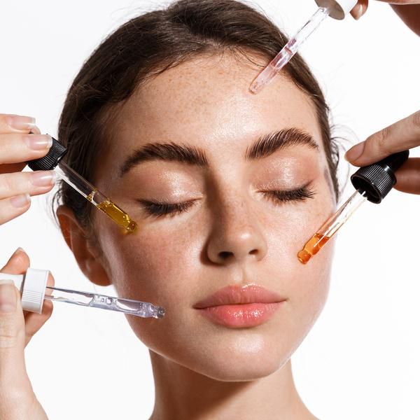 Serum phục hồi da sau tái tạo là loại mỹ phẩm chứa các thành phần và dưỡng chất giúp chữa lành tổn thương cho làn da. Serum phục hồi da sau tái tạo là loại mỹ phẩm chứa các thành phần và dưỡng chất giúp chữa lành tổn thương cho làn da.