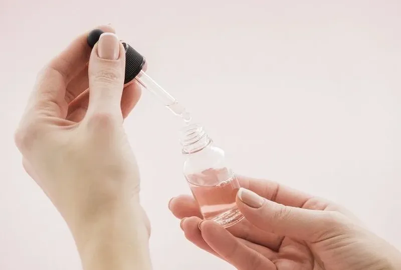 Serum trắng da căng bóng: Giải mã bí quyết dưỡng da hiệu quả