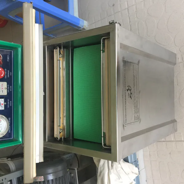 Small Cashew Nut Vacuum Packing Machine 200g–3kg | TTQ Vietnam