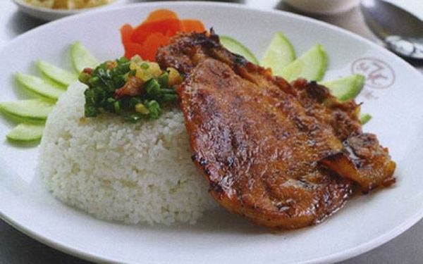 TOP 20 MÓN ĂN NGON Ở MŨI NÉ PHAN THIẾT ĐỊA CHỈ CHÍNH XÁC NHẤT