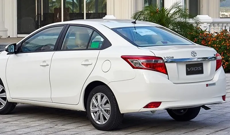 Mui Ne To Cam Ranh Airport Private Car 4 Seats