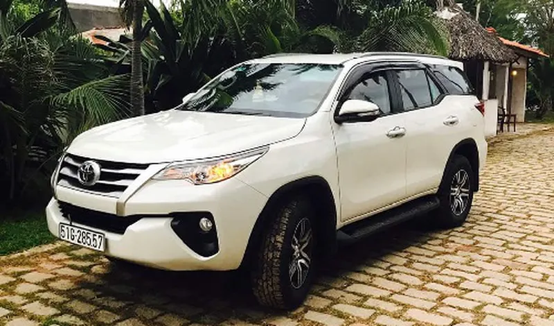 Mui Ne To Cam Ranh Airport Private Car 7 Seats (Big Form)