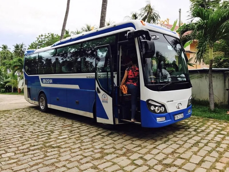 Thuê Xe 35 Chỗ Tại TPHCM