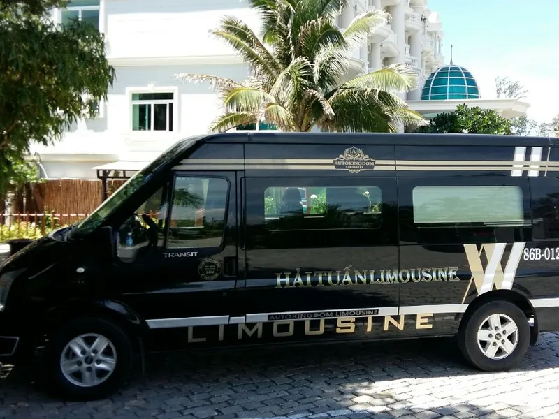 Xe Limousine 9 Chỗ Mũi Né Đi TPHCM