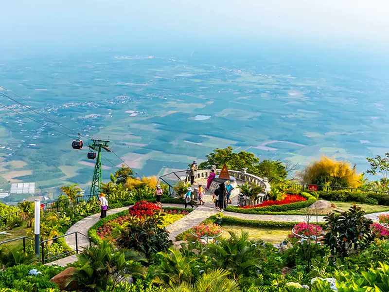 Ho Chi Minh City To Tay Ninh 1 Day Trip (3-5 Guests)