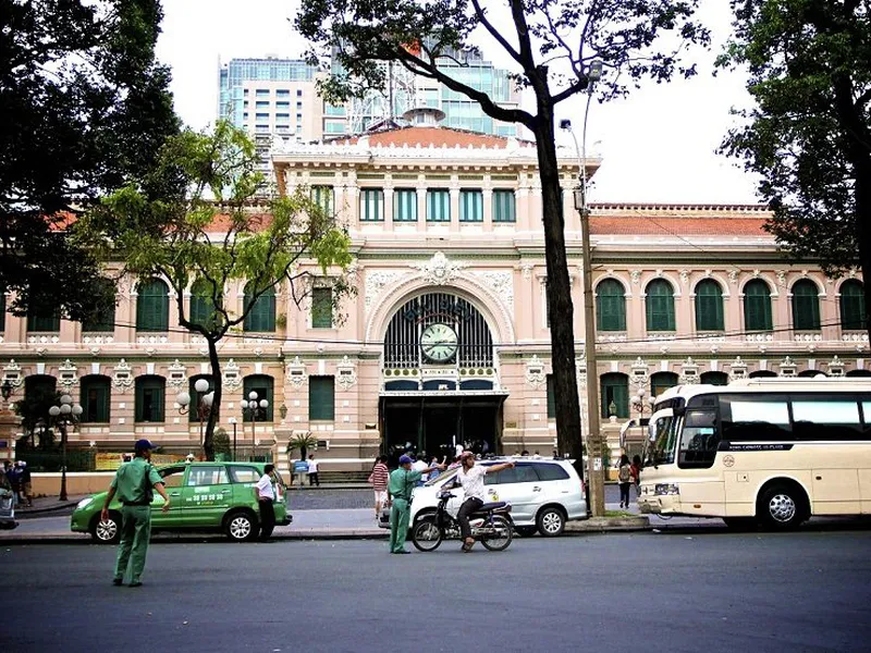 Tour Tham Quan TP Hồ Chí Minh Nửa Ngày