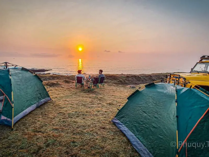 Tour Xe Jeep Khám Phá Các Địa Điểm Trên Đảo Phú Quý