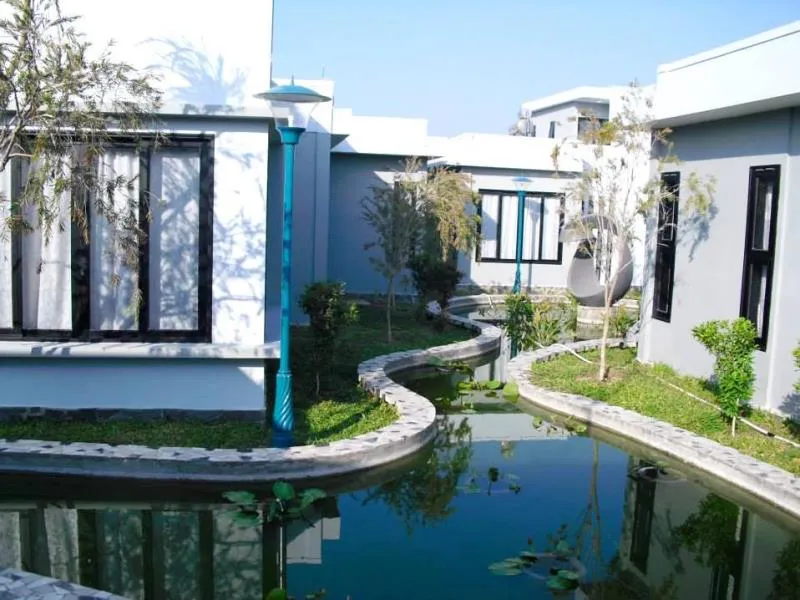 Van Nguyen Minihouse