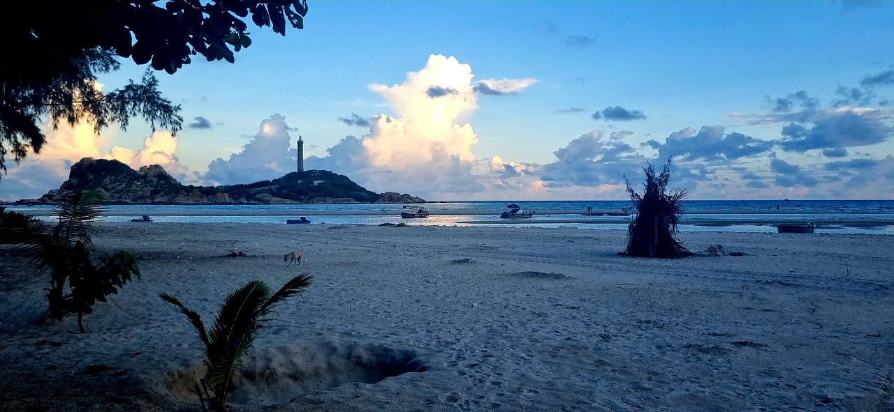 The ancient lighthouse was built during the French colonial period, offering a stunning view of the sea.