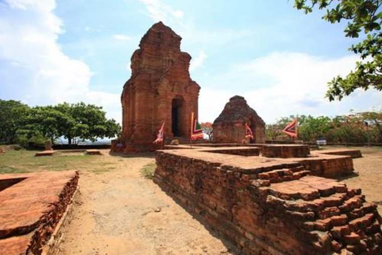 Poshanu Cham Tower Phan Thiet - PHAN THIET TOUR