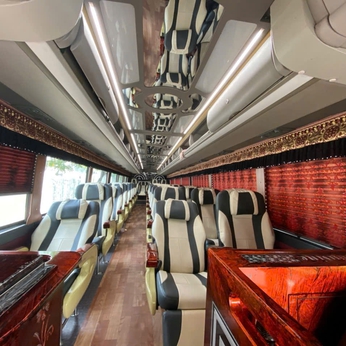 Saigon to Mui Ne transfer – 28 seater Limousine