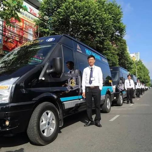 Thuê xe limousine 11 chỗ