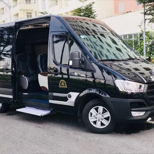 Thuê xe limousine 11 chỗ