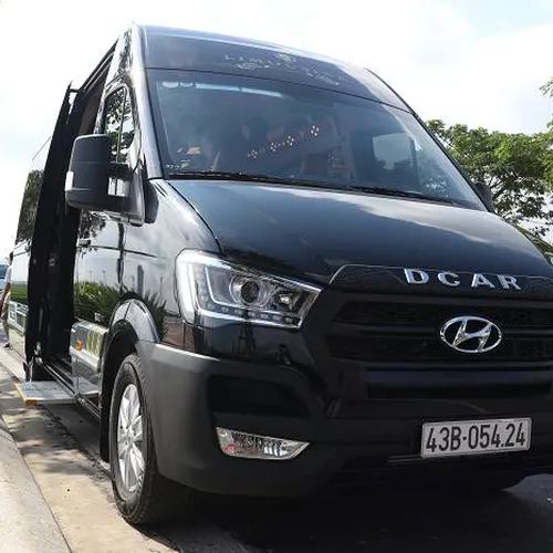 Thuê xe limousine 11 chỗ